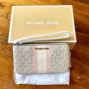 Michael Kors Jet Set Wristlet. New